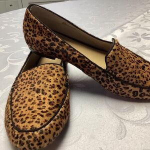 TALBOTS. FUR SLIPPERS. a size 6 real fur Leopard design